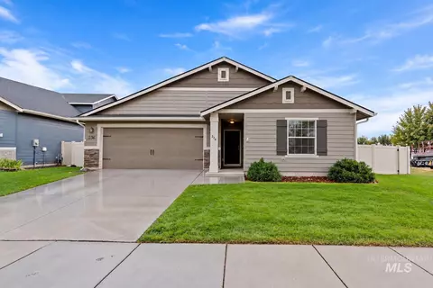 236 W Screech Owl Dr, Kuna, ID 83634