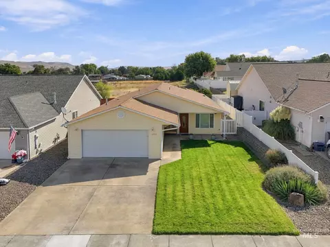 1031 Liberty Dr, Clarkston, WA 99403