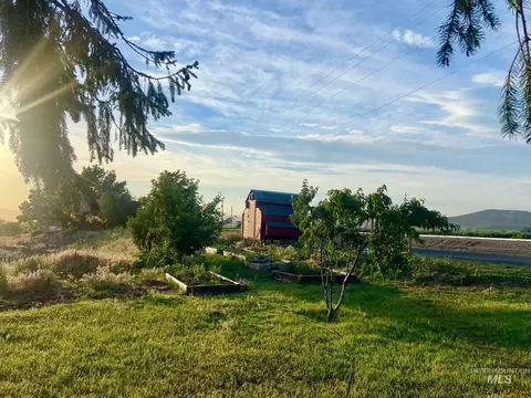 Exterior - 1507 Cove Rd, Weiser, ID 83672 photo 10 of 13