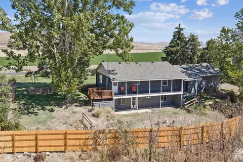 Exterior - 1507 Cove Rd, Weiser, ID 83672 photo 3 of 13