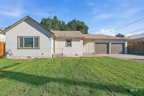 Exterior - 424 S 5th, Rupert, ID 83350 photo 2 of 8