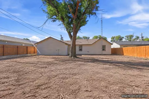 Exterior - 424 S 5th, Rupert, ID 83350 photo 7 of 8