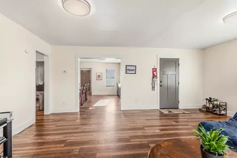 Entry Way - 424 S 5th, Rupert, ID 83350 photo 1 of 2