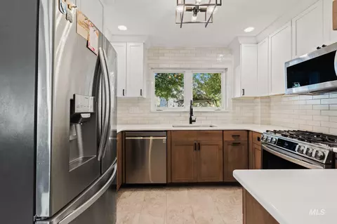 Kitchen - 320 4th St, Lewiston, ID 83501 photo 1 of 2
