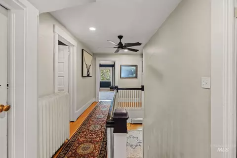 Entry Way - 320 4th St, Lewiston, ID 83501 photo 8 of 9