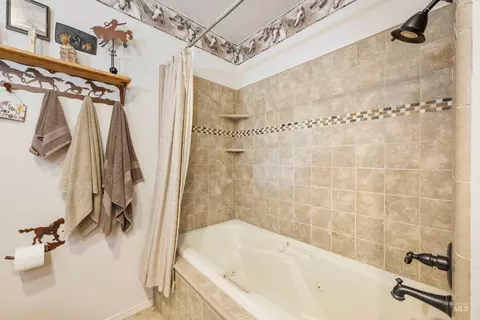 Bath - 479 E King Rd, Kuna, ID 83634 photo 4 of 4