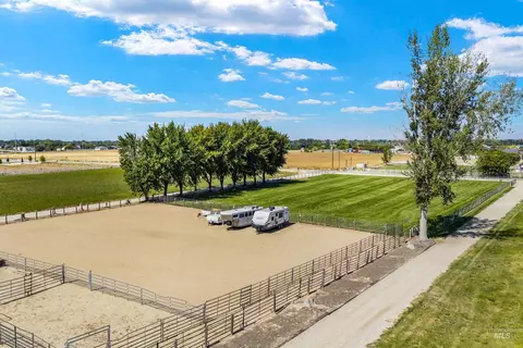 Exterior - 479 E King Rd, Kuna, ID 83634 photo 13 of 14