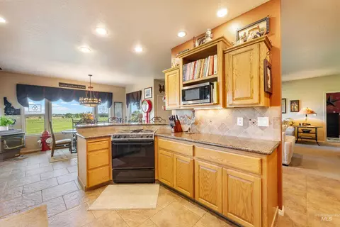 Kitchen - 479 E King Rd, Kuna, ID 83634 photo 1 of 4
