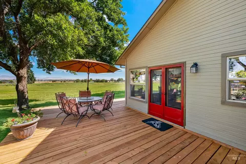 Exterior - 479 E King Rd, Kuna, ID 83634 photo 8 of 14