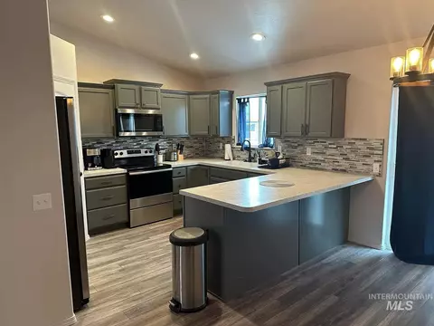 907 Date, Jerome, ID 83338 photo 3