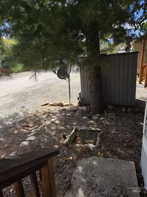 Exterior - 514 D28 Sawyer St #D28, Cascade, ID 83611 photo 13 of 14