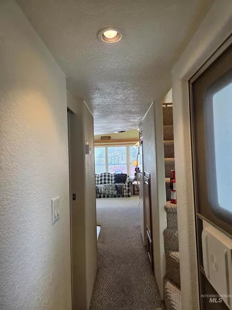 Entry Way - 514 D28 Sawyer St #D28, Cascade, ID 83611 photo 2 of 2
