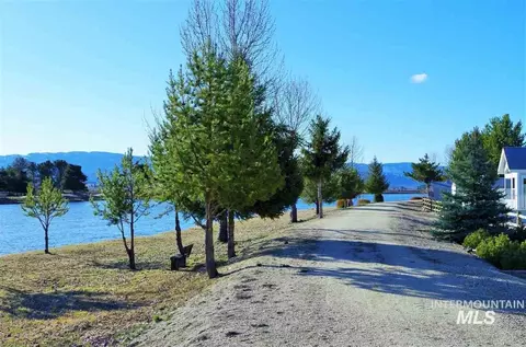 Exterior - 514 D28 Sawyer St #D28, Cascade, ID 83611 photo 8 of 14