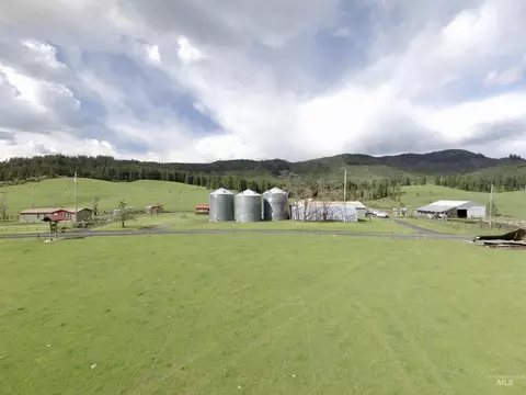Exterior - 2000 Park Rd, Deary, ID 83823 photo 2 of 12