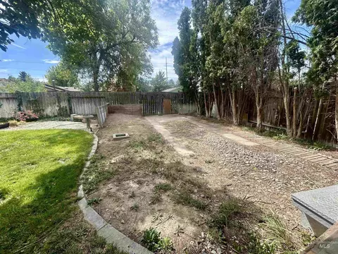 Exterior - 737 Academic Dr, Twin Falls, ID 83301 photo 7 of 10