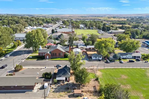 View/Area - 131 W Spring St, Hagerman, ID 83332 photo 6 of 7