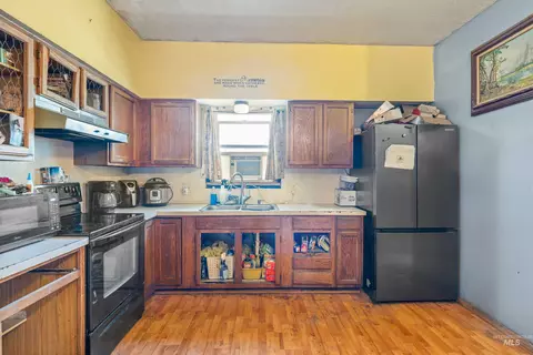 Kitchen - 131 W Spring St, Hagerman, ID 83332 photo 1 of 1