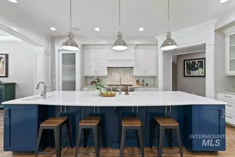 Kitchen - 958 N Lionbridge Pl, Eagle, ID 83616 photo 2 of 3