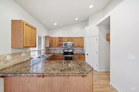 Kitchen - 919 E Hawk St, Meridian, ID 83646 photo 2 of 3