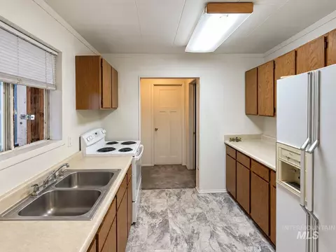 Kitchen - 308 2nd Ave E, Jerome, ID 83338 photo 1 of 1