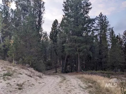 175 Pointes Rd, Cascade, ID 83611 photo 4