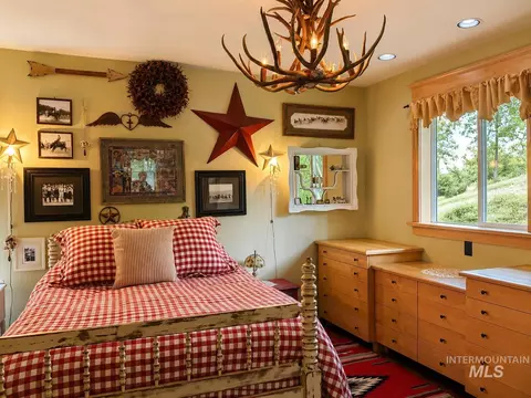 Bedroom - 189 Heath Dr, Riggins, ID 83549 photo 1 of 8