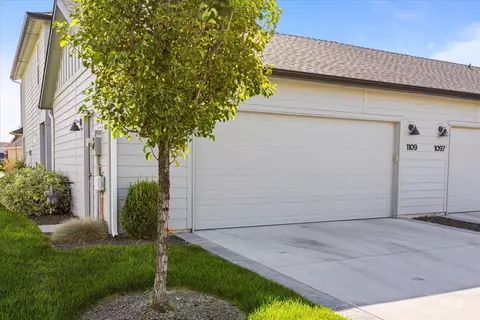 Exterior - 1109 N World Cup Ln, Eagle, ID 83616 photo 4 of 4