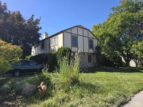 Exterior - 280 Meadows Ln, Twin Falls, ID 83301 photo 3 of 12
