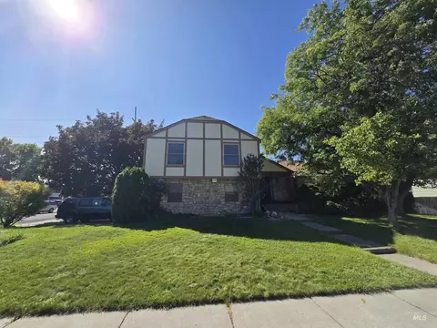 Exterior - 280 Meadows Ln, Twin Falls, ID 83301 photo 2 of 12