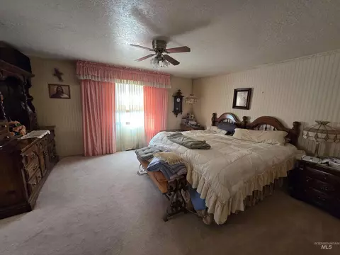 Bedroom - 280 Meadows Ln, Twin Falls, ID 83301 photo 1 of 6