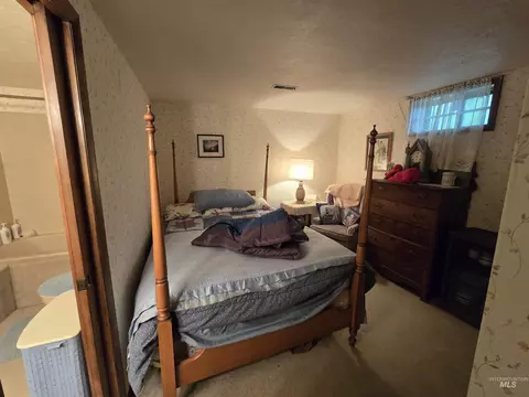 Bedroom - 280 Meadows Ln, Twin Falls, ID 83301 photo 6 of 6