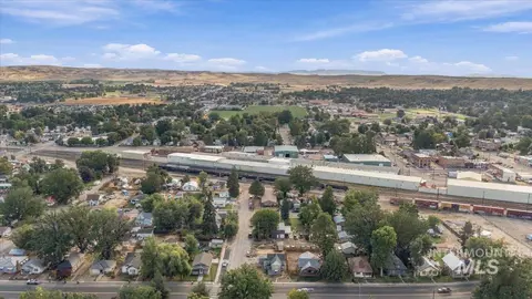 View/Area - 442 N 6th St, Payette, ID 83661 photo 2 of 2