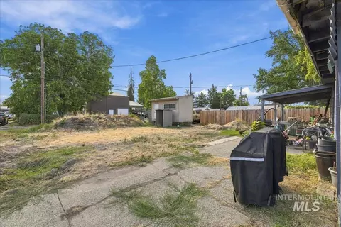 Exterior - 442 N 6th St, Payette, ID 83661 photo 3 of 6