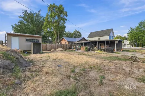 Exterior - 442 N 6th St, Payette, ID 83661 photo 5 of 6