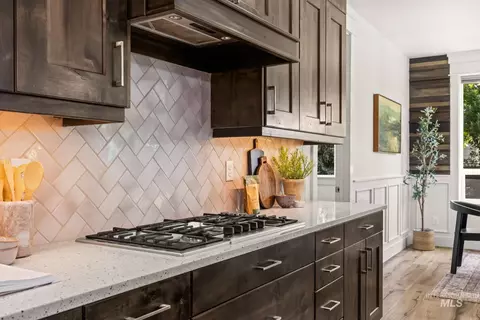 Kitchen - 2885 S Fox Troop Pl, Eagle, ID 83616 photo 4 of 5