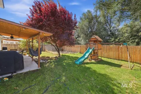 Exterior - 5302 Weston Ave, Caldwell, ID 83607 photo 2 of 4
