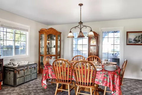 Dining - 374 E 400 S, Jerome, ID 83338 photo 1 of 3