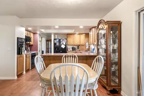 Dining - 374 E 400 S, Jerome, ID 83338 photo 3 of 3