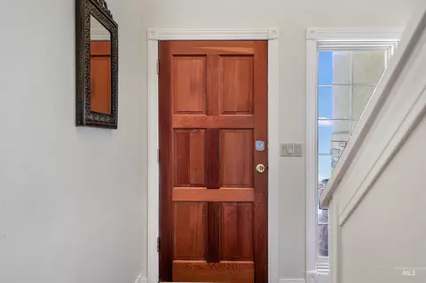 Entry Way - 374 E 400 S, Jerome, ID 83338 photo 1 of 2