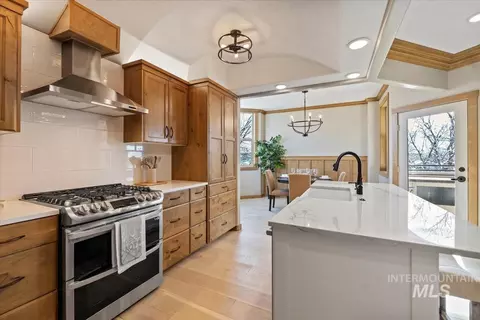Kitchen - 79 E Aikens St #221, Eagle, ID 83616 photo 1 of 8