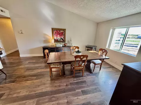 Dining - 23626 Boise River Rd, Caldwell, ID 83607 photo 2 of 3