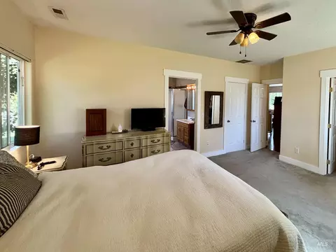Bedroom - 23626 Boise River Rd, Caldwell, ID 83607 photo 2 of 4