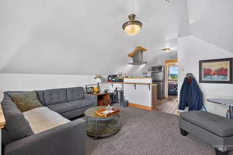 Living - 59 Salmon Loop, Donnelly, ID 83615 photo 5 of 5