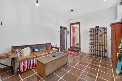 Living - 59 Salmon Loop, Donnelly, ID 83615 photo 4 of 5
