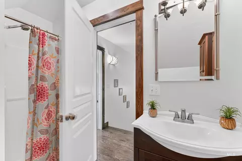 Bath - 59 Salmon Loop, Donnelly, ID 83615 photo 5 of 7