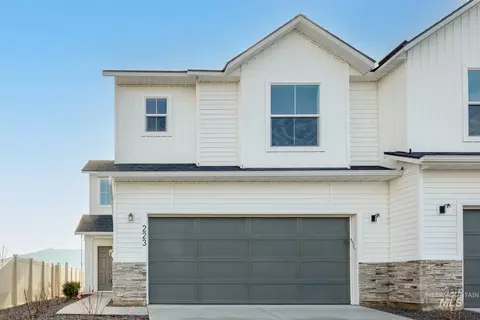 106 Bighorn St, Horseshoe Bend, ID 83629