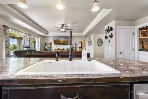 Kitchen - 3705 E 3755 N, Kimberly, ID 83341 photo 5 of 6