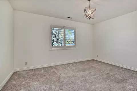 Bedroom - 1354 W Overlake Ct, Eagle, ID 83616 photo 5 of 6