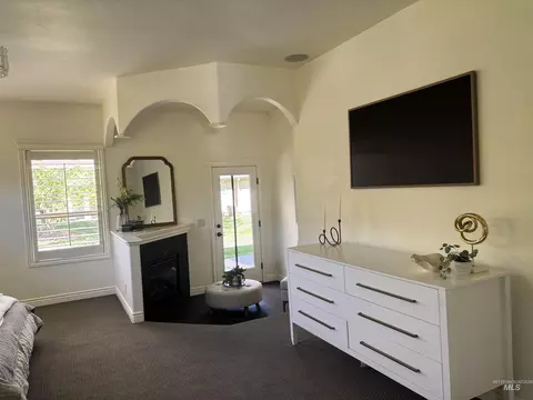 Other - 1354 W Overlake Ct, Eagle, ID 83616 photo 5 of 12