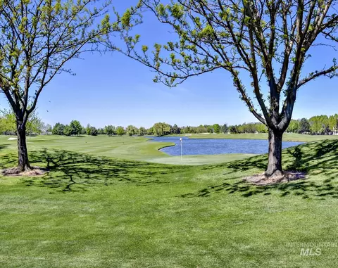 Exterior - 1354 W Overlake Ct, Eagle, ID 83616 photo 7 of 8